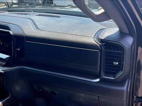 Used 2023 Chevrolet Silverado 1500 LT RWD image 31