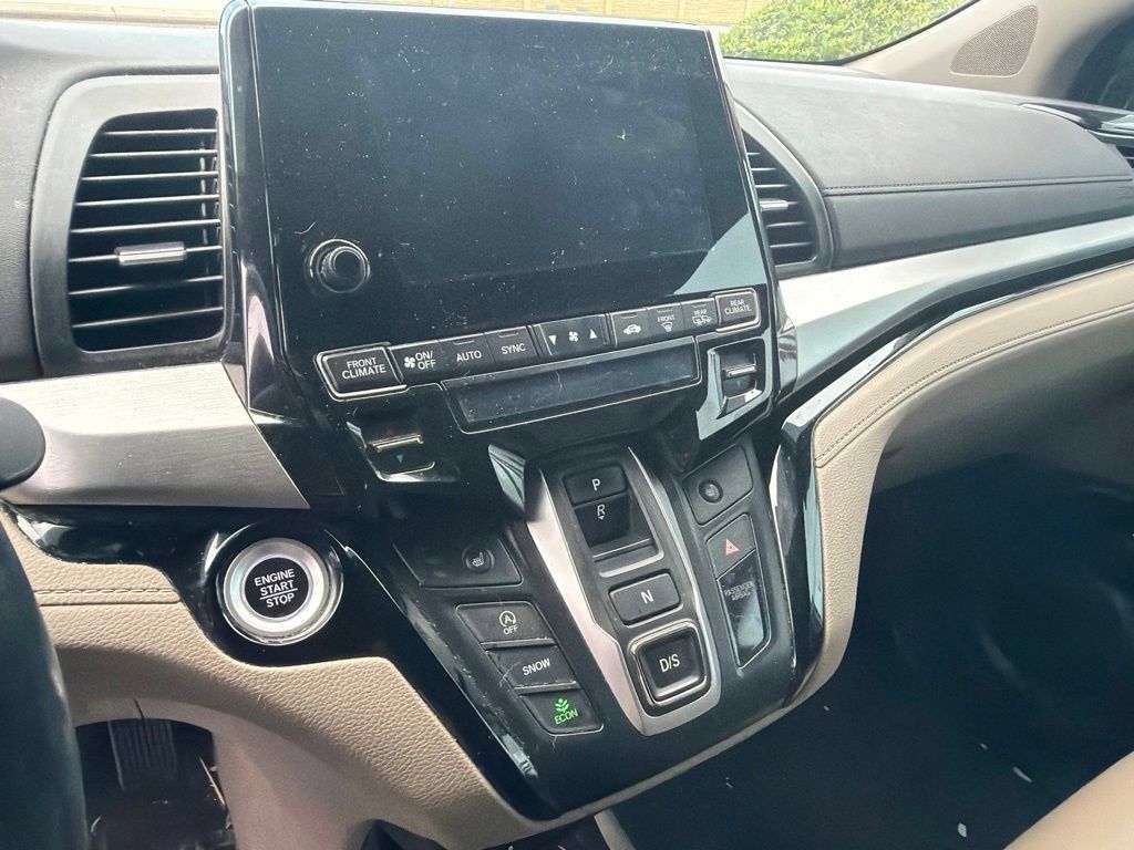 Used 2021 Honda Odyssey Touring image 6