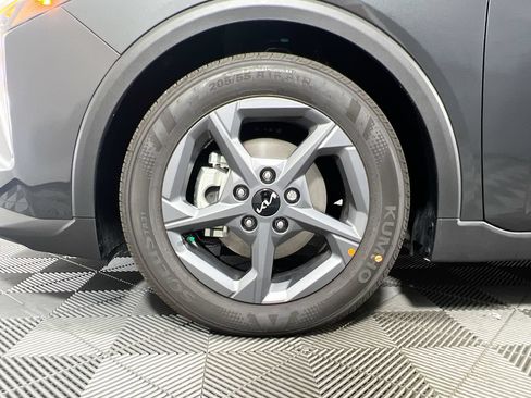 New 2026 Kia K4 FWD image 13