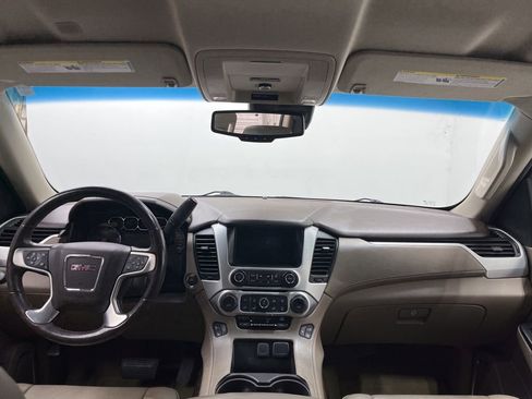 Used 2017 GMC Yukon SLT w/ Premium Edition image 18