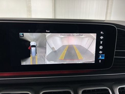 Used 2023 Mercedes-Benz GLS 450 4MATIC image 15