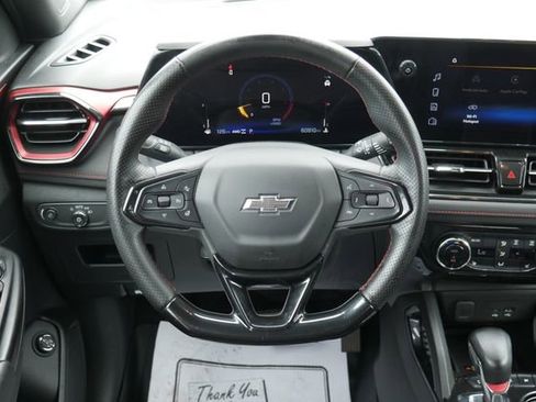 Used 2024 Chevrolet TrailBlazer RS w/ Convenience Package AWD/4WD image 16