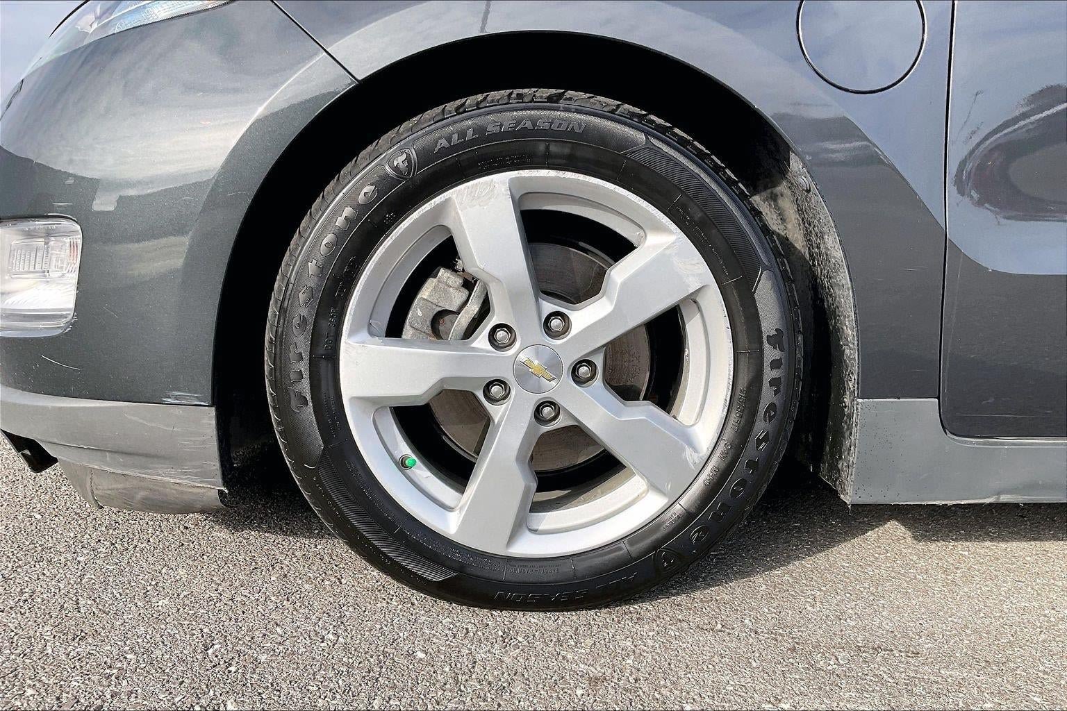 Used 2015 Chevrolet Volt FWD image 8
