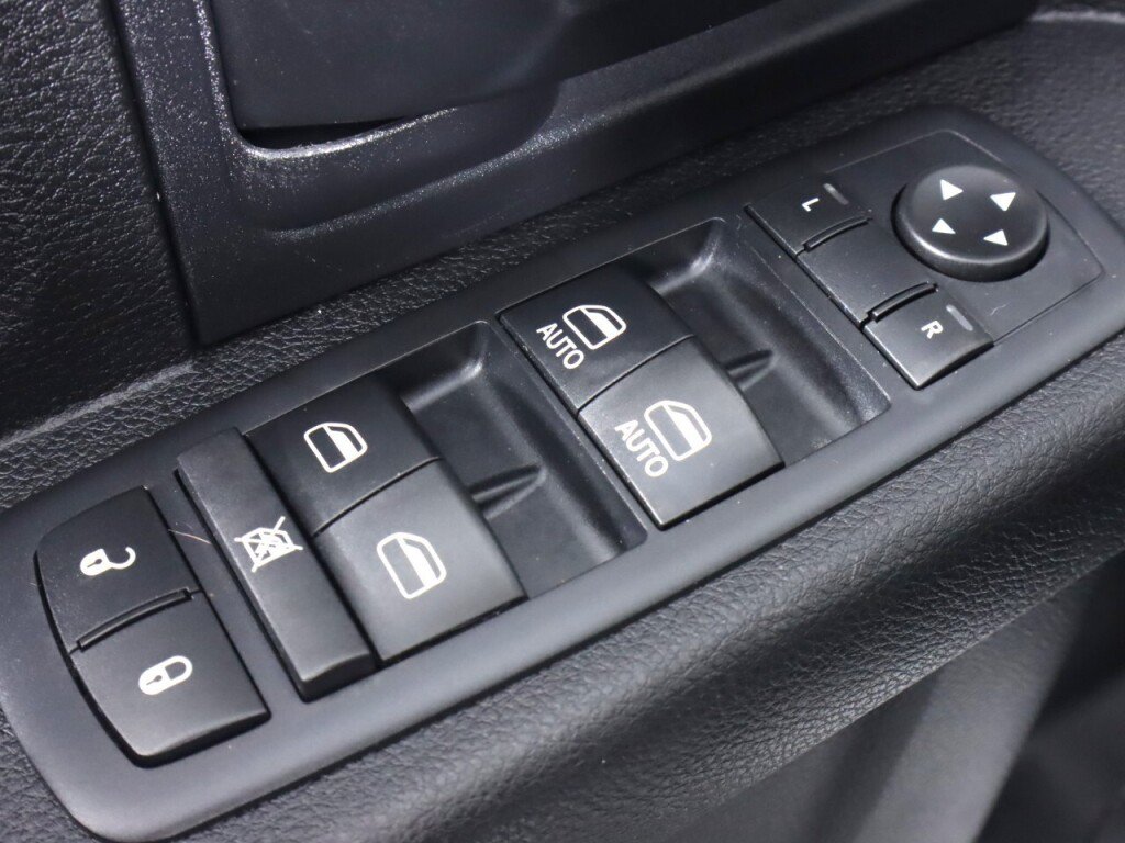 Used 2017 RAM 2500 Tradesman w/ Chrome Appearance Group AWD/4WD image 24