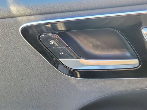 Certified 2023 Mercedes-Benz C 300 Sedan image 22