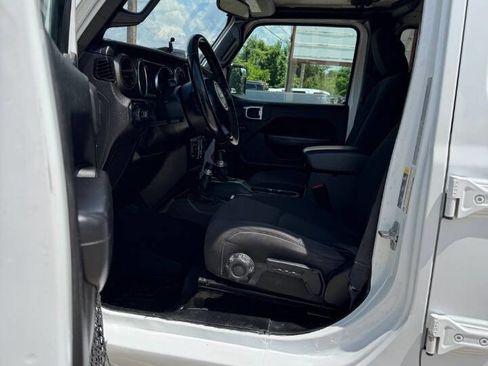Used 2020 Jeep Gladiator Sport w/ Quick Order Package 24S AWD/4WD image 13
