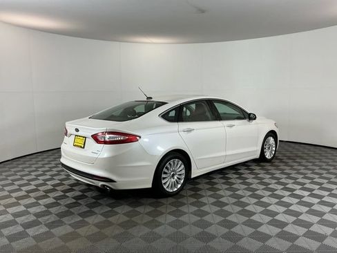 Used 2016 Ford Fusion SE w/ Equipment Group 502A FWD image 5