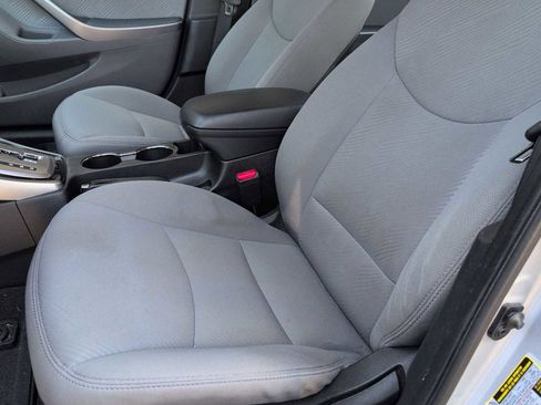 Used 2013 Hyundai Elantra GLS w/ Preferred Pkg image 16