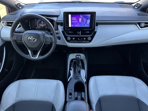 Used 2023 Toyota Corolla XSE image 2