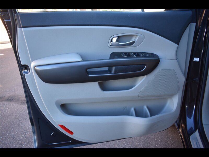 Used 2020 Kia Sedona LX FWD image 18