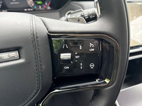 New 2026 Land Rover Range Rover Velar Dynamic SE image 21