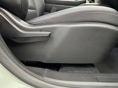 Used 2025 Chevrolet Equinox LT w/ Convenience Package II AWD/4WD image 30