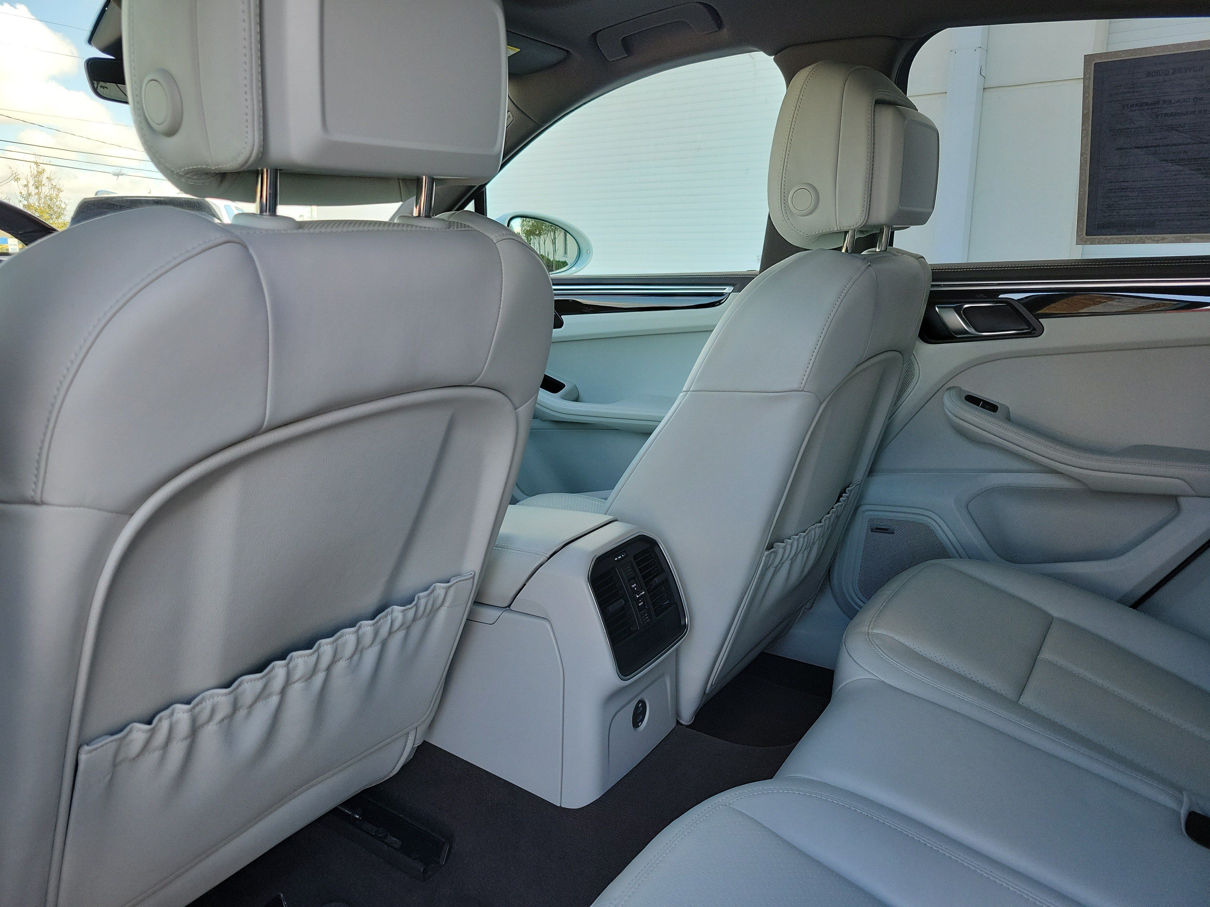 Used 2021 Porsche Macan AWD/4WD image 14