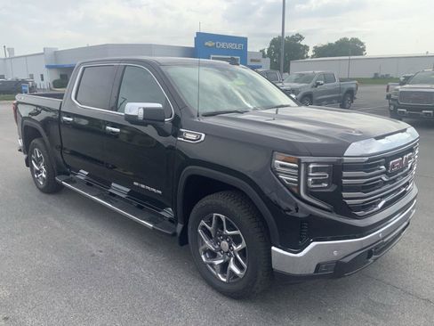 New 2026 GMC Sierra 1500 SLT w/ SLT Premium Plus Package AWD/4WD image 2