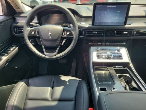 Certified 2023 Lincoln Aviator AWD w/ Premium Package image 12