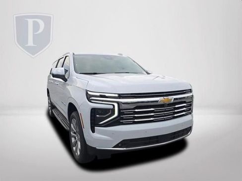 New 2026 Chevrolet Suburban Premier AWD/4WD image 13