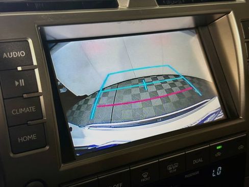 Used 2019 Lexus GX 460 AWD/4WD image 18