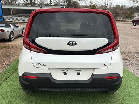 Used 2021 Kia Soul S image 7