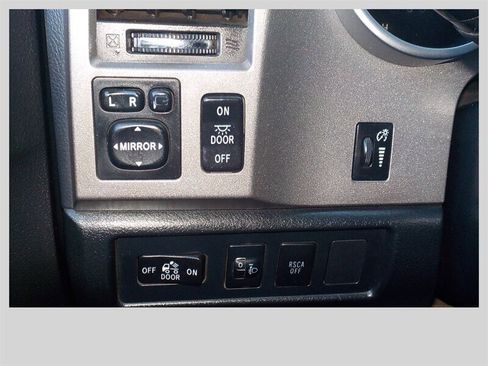 Used 2012 Toyota Tundra Limited w/ Platinum Pkg AWD/4WD image 20