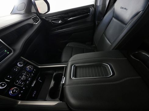 Used 2024 GMC Yukon Denali w/ Max Trailering Package image 37