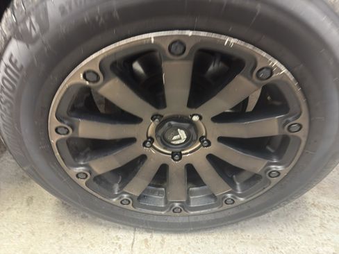 Used 2018 Toyota Tundra Platinum image 35