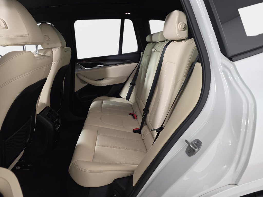 Certified 2024 BMW X3 xDrive30i w/ Premium Package AWD/4WD image 14