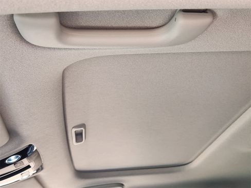 Used 2023 Kia Niro SX Touring image 24