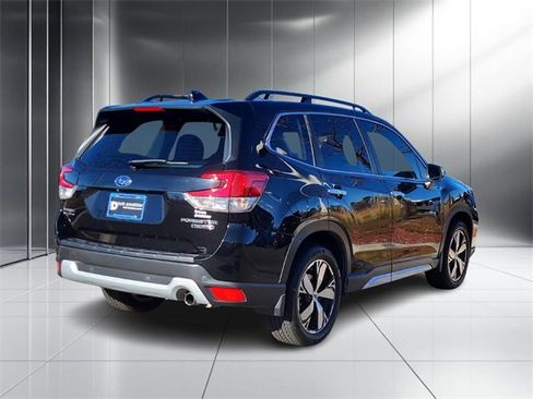Used 2019 Subaru Forester Touring image 32