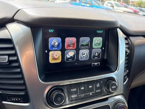 Used 2019 Chevrolet Suburban LT w/ Luxury Package AWD/4WD image 26