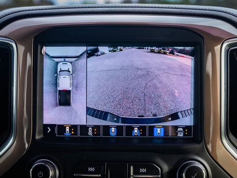 Used 2020 Chevrolet Silverado 3500 High Country w/ LPO, Dark Essentials Package image 32