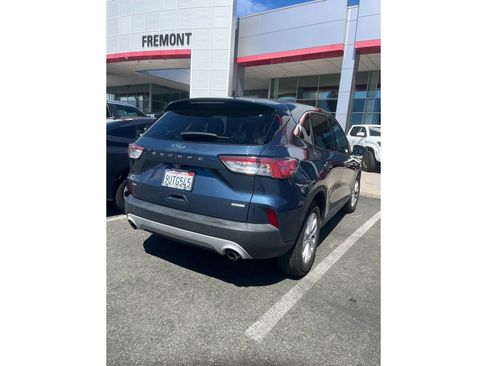 Used 2020 Ford Escape SE FWD image 4