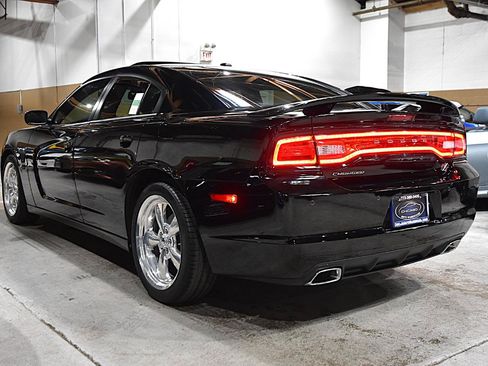 Used 2013 Dodge Charger R/T RWD image 10