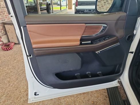 Used 2025 Ford Expedition King Ranch AWD/4WD image 9