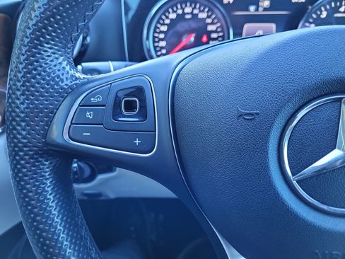 Used 2017 Mercedes-Benz E 300 4MATIC image 29