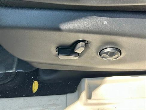 Certified 2023 Chrysler Pacifica Touring-L FWD image 17