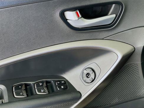 Used 2017 Hyundai Santa Fe Sport 2.0T image 20