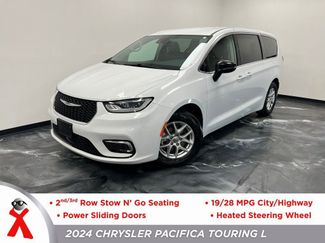 Used 2024 Chrysler Pacifica Touring-L video 1