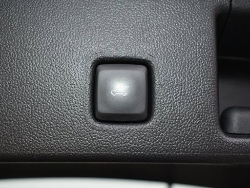 Used 2023 Ford Escape ST-Line image 36