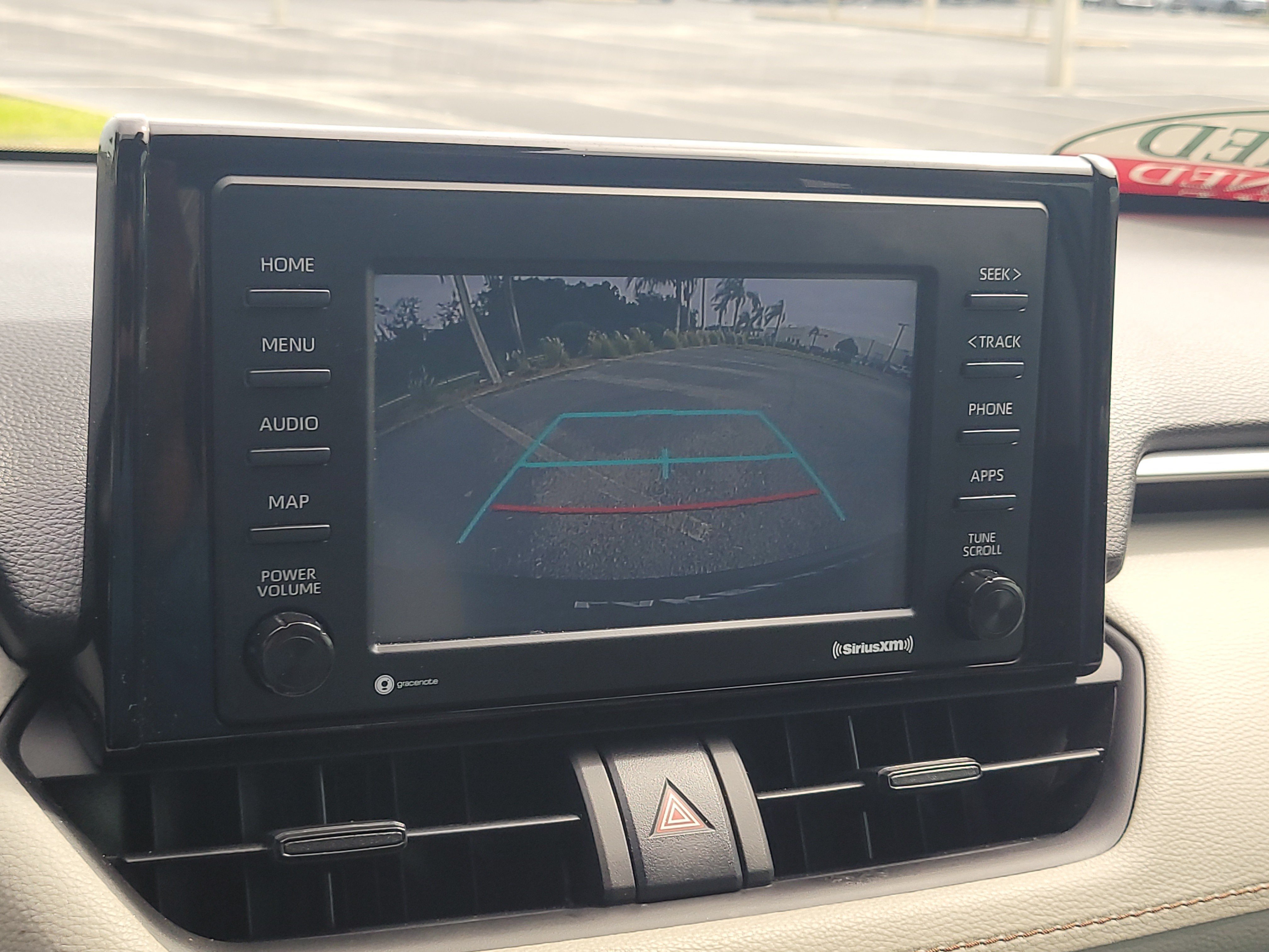 Used 2022 Toyota RAV4 XLE AWD/4WD image 24