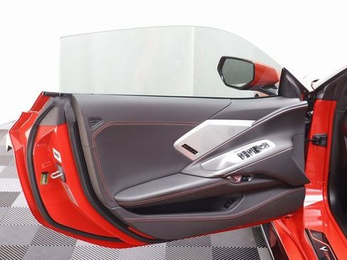 Used 2023 Chevrolet Corvette Stingray Premium Conv w/ Z51 Performance Package image 5