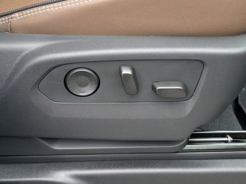 New 2026 Chevrolet Suburban High Country image 46