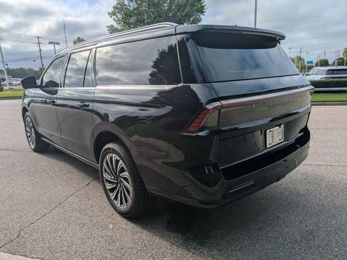 New 2025 Lincoln Navigator Reserve w/ Jet Appearance Package image 3