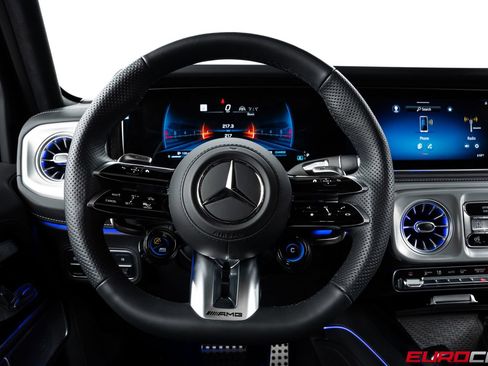 Used 2025 Mercedes-Benz G 63 AMG 4MATIC image 39