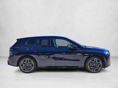 Certified 2026 BMW iX xDrive60 w/ M Sport Package AWD/4WD image 4