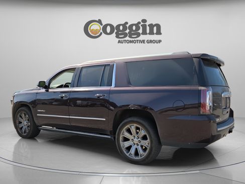 Used 2017 GMC Yukon XL Denali w/ Open Road Package image 3