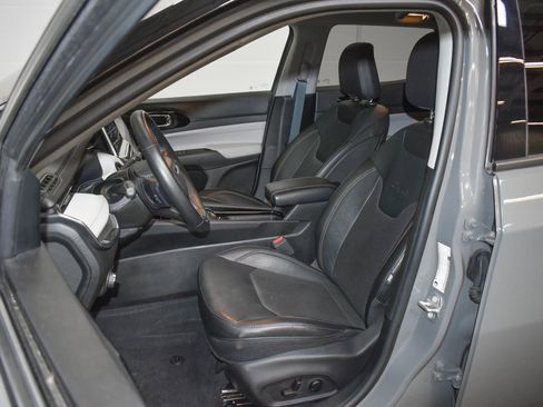 Used 2022 Jeep Compass Limited image 18