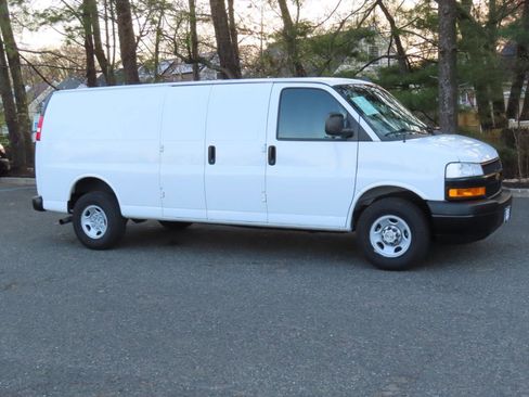 Used 2020 Chevrolet Express 2500 Extended w/ Driver Convenience Package image 22