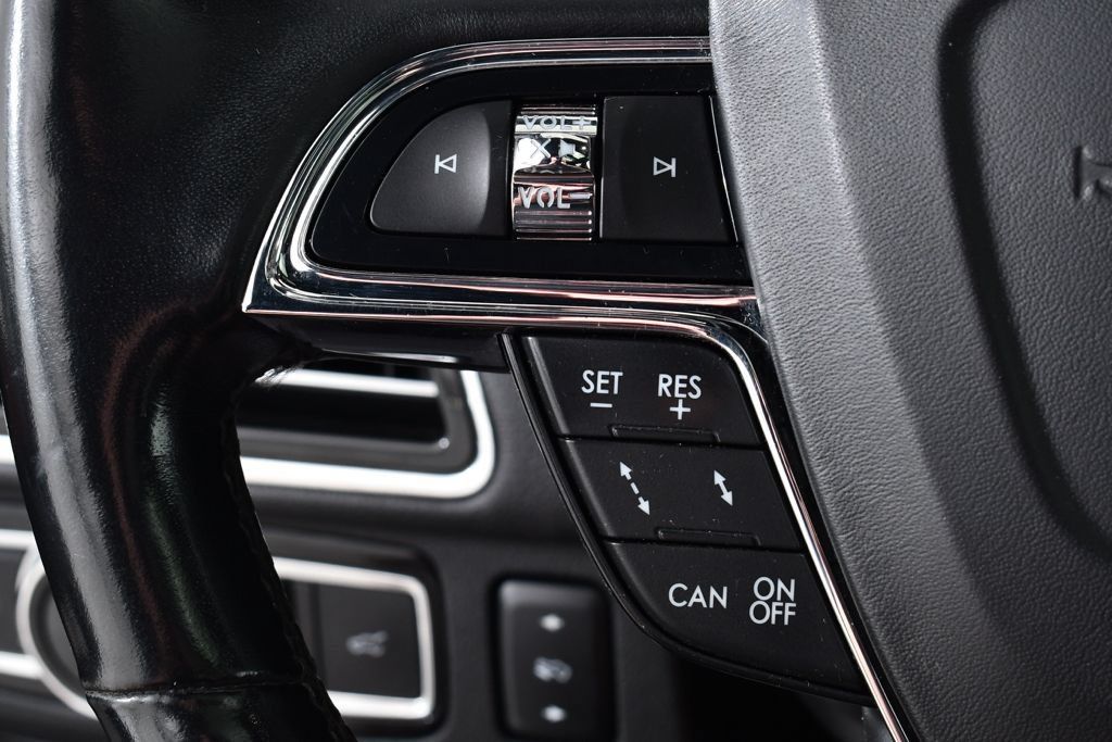 Used 2019 Lincoln Navigator L Reserve AWD/4WD image 34
