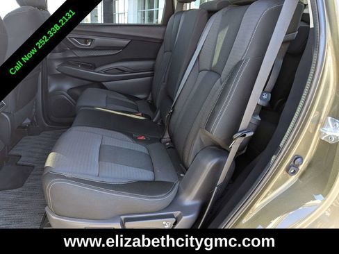 Used 2023 Subaru Ascent Premium w/ Convenience Package image 16