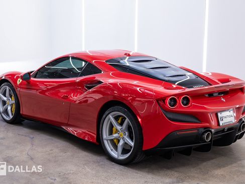 Used 2022 Ferrari F8 Tributo RWD image 11